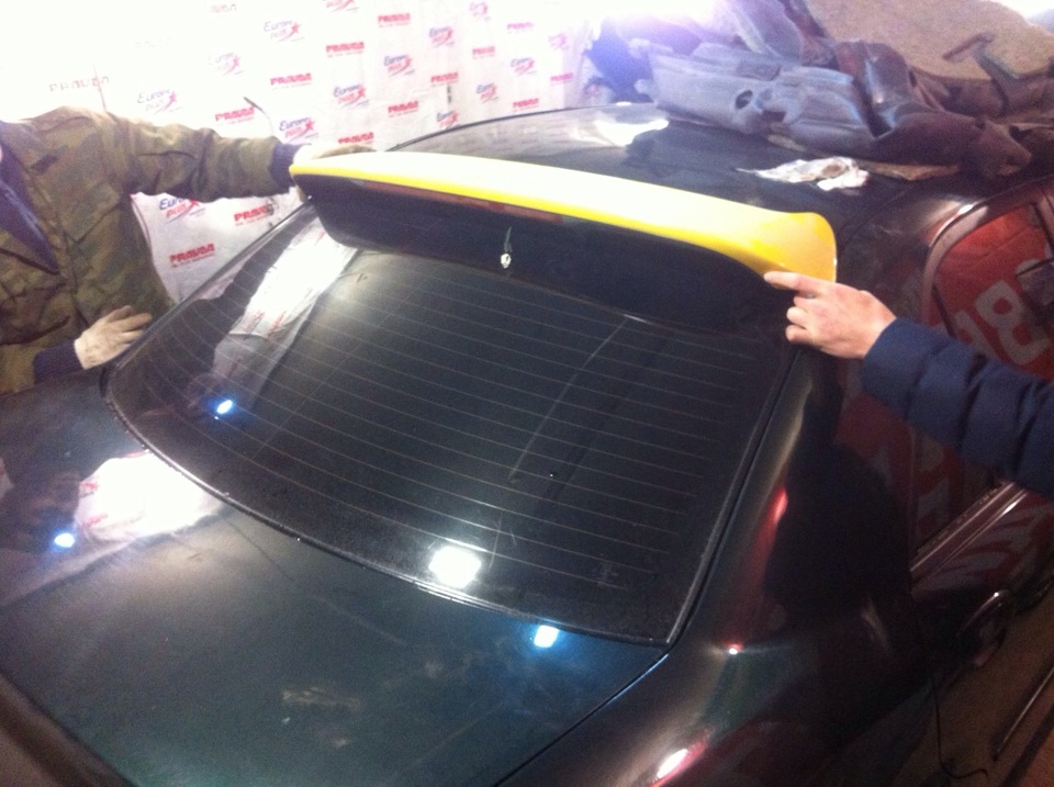 Чем бы дитя не тешилось =)) — Mazda Familia (BJ)