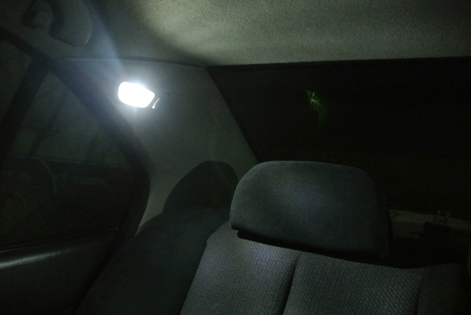 Салонный свет для задних пассажиров — Mitsubishi Galant (8G), 2,4 л ...