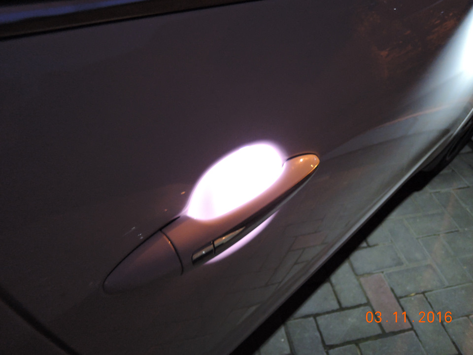 Обращение по гарантии для замены желтой подсветки в ручке правой двери ...