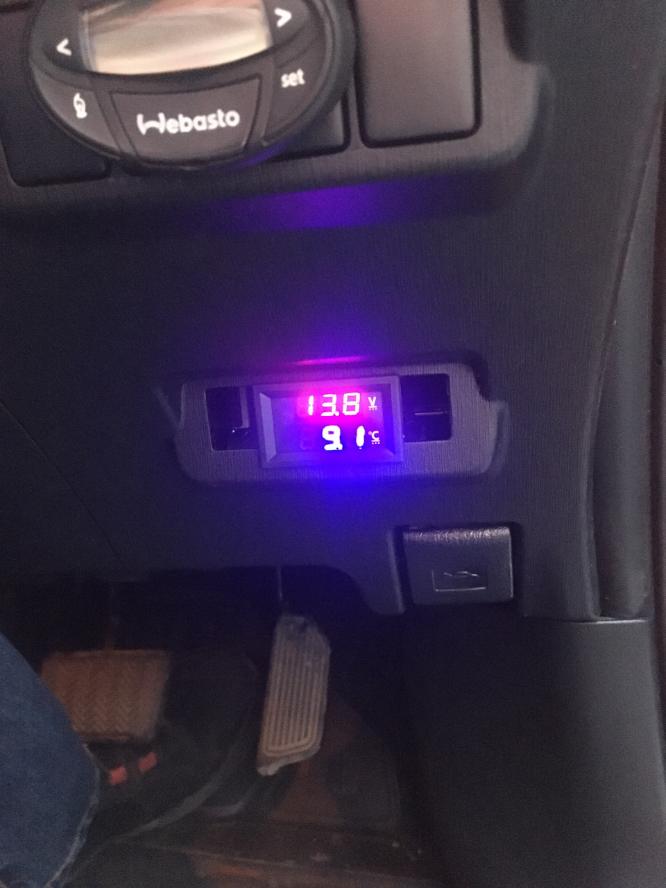 Термовольтметр. — Toyota Prius Alpha, 1,8 л, 2015 года | тюнинг | DRIVE2