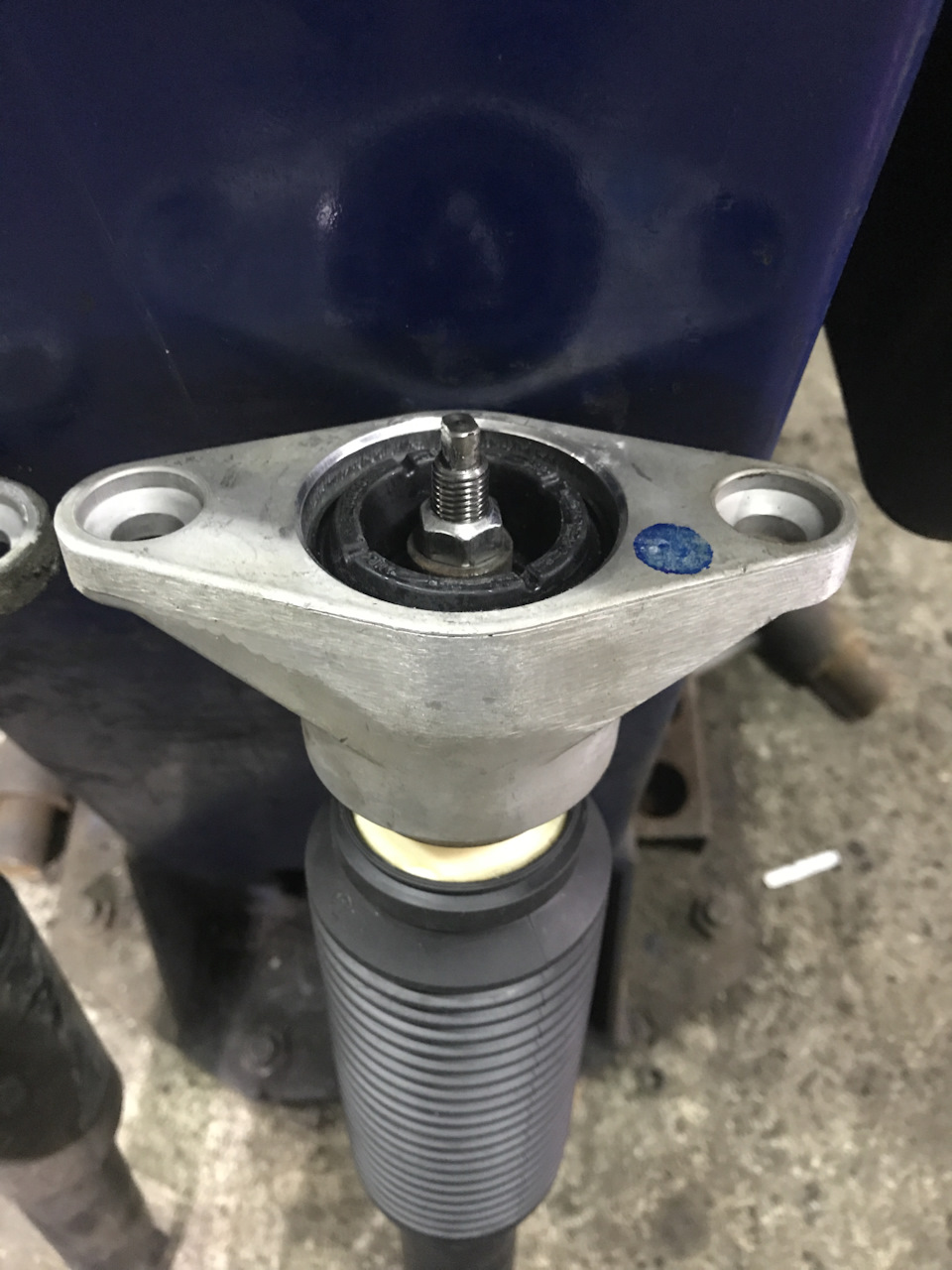 Hyundai i30 2010 передние стойки амортизатора. Стойки стабилизатора солярис 2012 год. 6 стучит. Hyundai i30 задняя подвеска. Задняя подвеска i40.