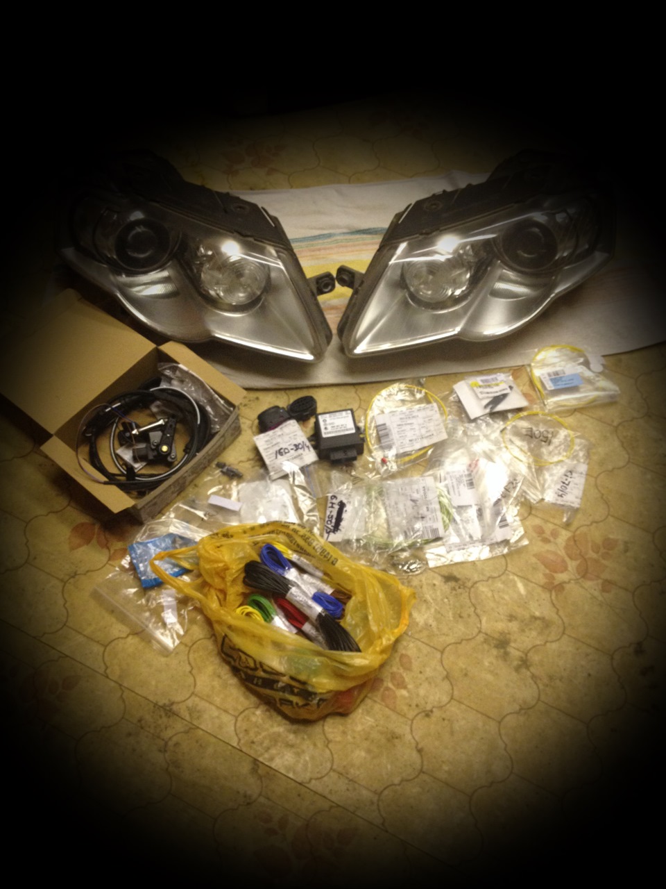 Адаптивный свет помощь для подключения. — Volkswagen Passat B6, 1,8 л ...