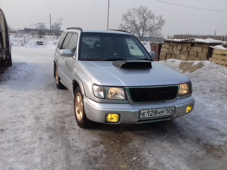 Фото в бортжурнале Subaru Forester (SF). Запчасти на фото: E128H