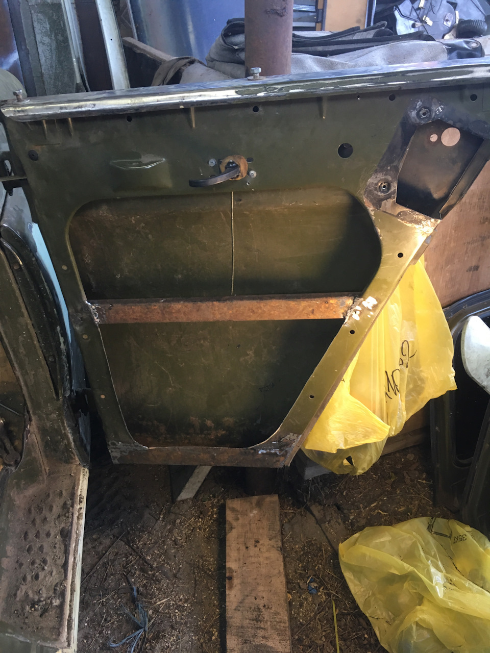 Переделка дверей — УАЗ 469, 2,4 л, 2000 года | кузовной ремонт | DRIVE2