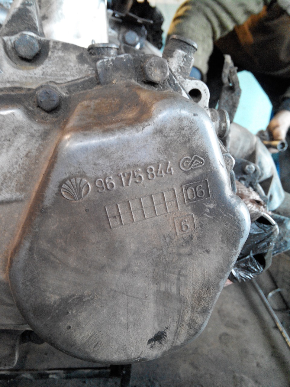 96175844 Крышка акпп GM | Запчасти на DRIVE2