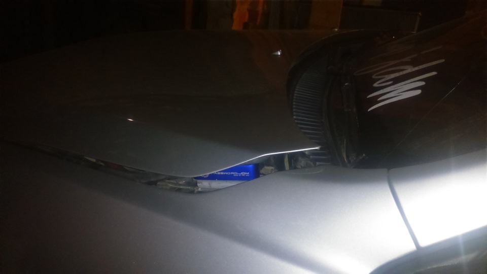 Проставки капота.ВСЕМ JDM)) — Toyota Altezza, 2,5 л, 2001 года | тюнинг ...