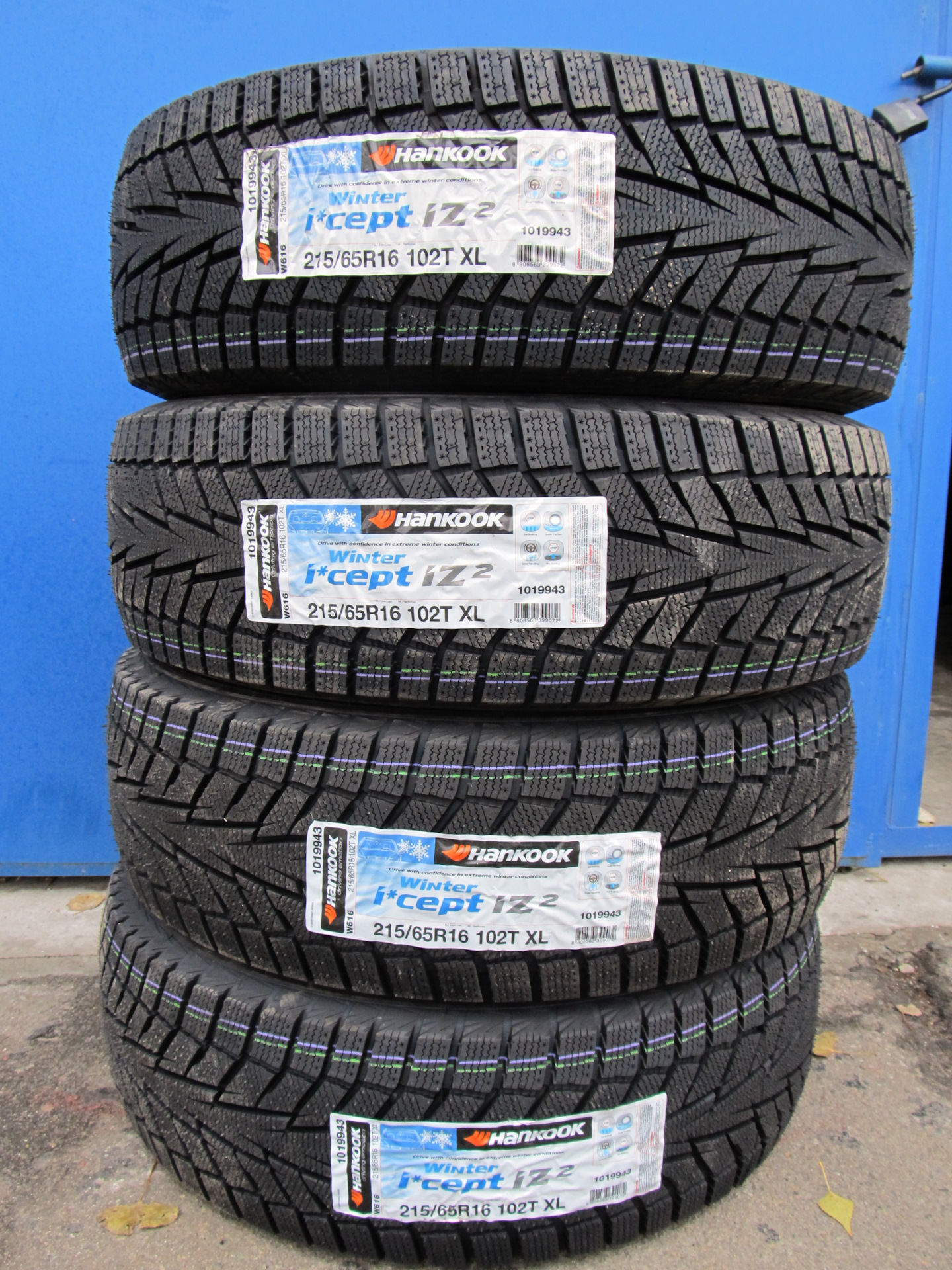 215 65 r16 102t. Hankook w616. Hankook Winter i'cept iz2. Hankook i-cept w-616 t. Шина Hankook Winter i cept iz2.