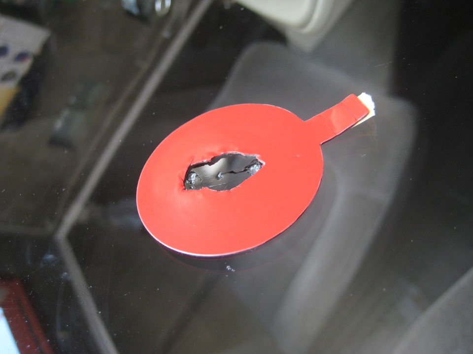 Заделка сколов на лобовом стекле — Mitsubishi Lancer IV, 1,6 л, 1993 ...