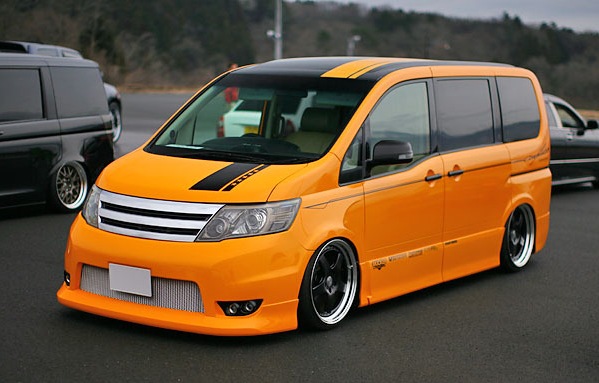 Nissan Serena c25 диски