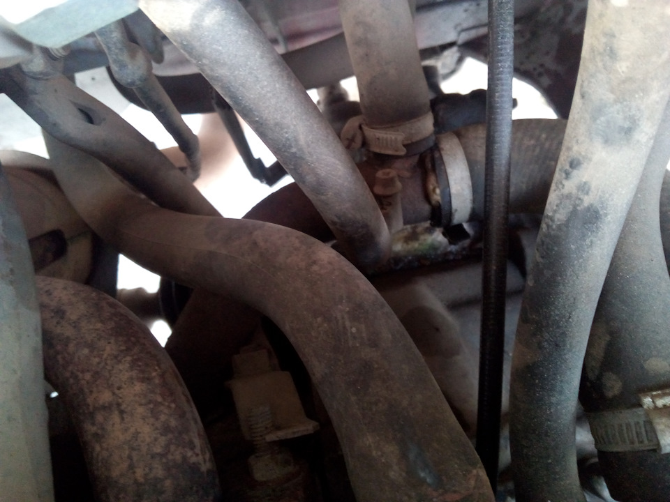 Течь тосола из тройника 2 — Lada 2115, 1,6 л, 2008 года | своими руками ...