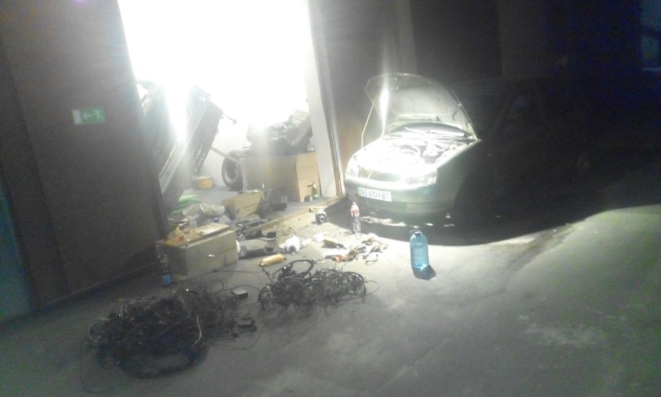 Такой ее купил и начал с проводки — Lada Калина хэтчбек, 1,6 л, 2008 ...