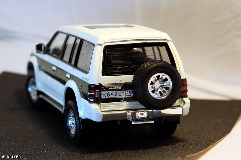Mitsubishi pajero-2. митсубиси паджеро v24. модельки паджеро. сборная модель mitsubishi pajero super exceed '91. 43.