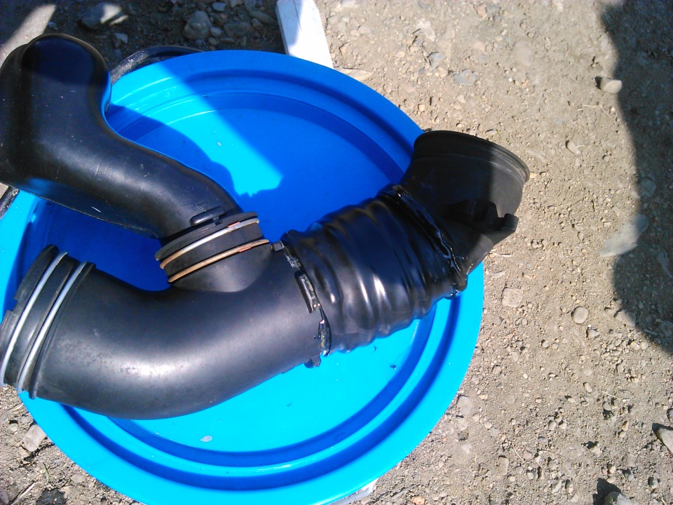 Ремонт впускного патрубка. Ремонт воздушных патрубков. 8. Ремонт воздушных патрубков. Патрубок воздушного фильтра рига-16.