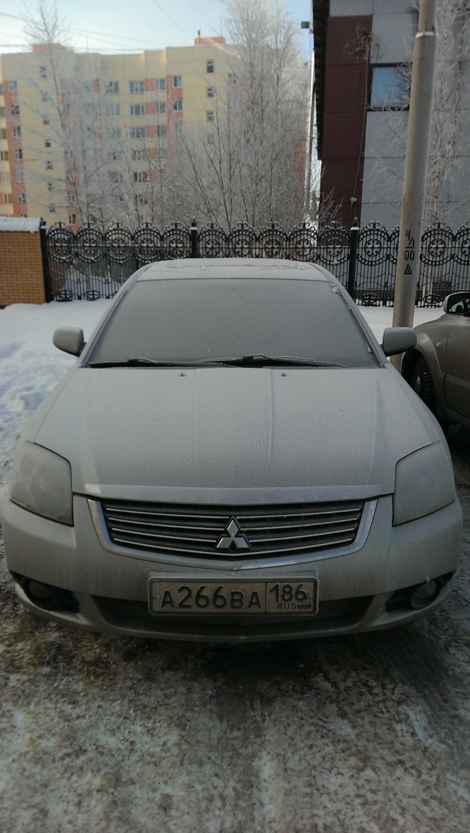 Отдыхает буцефал, покрылся инеем… — Mitsubishi Galant (9G), 2,4 л, 2008 ...