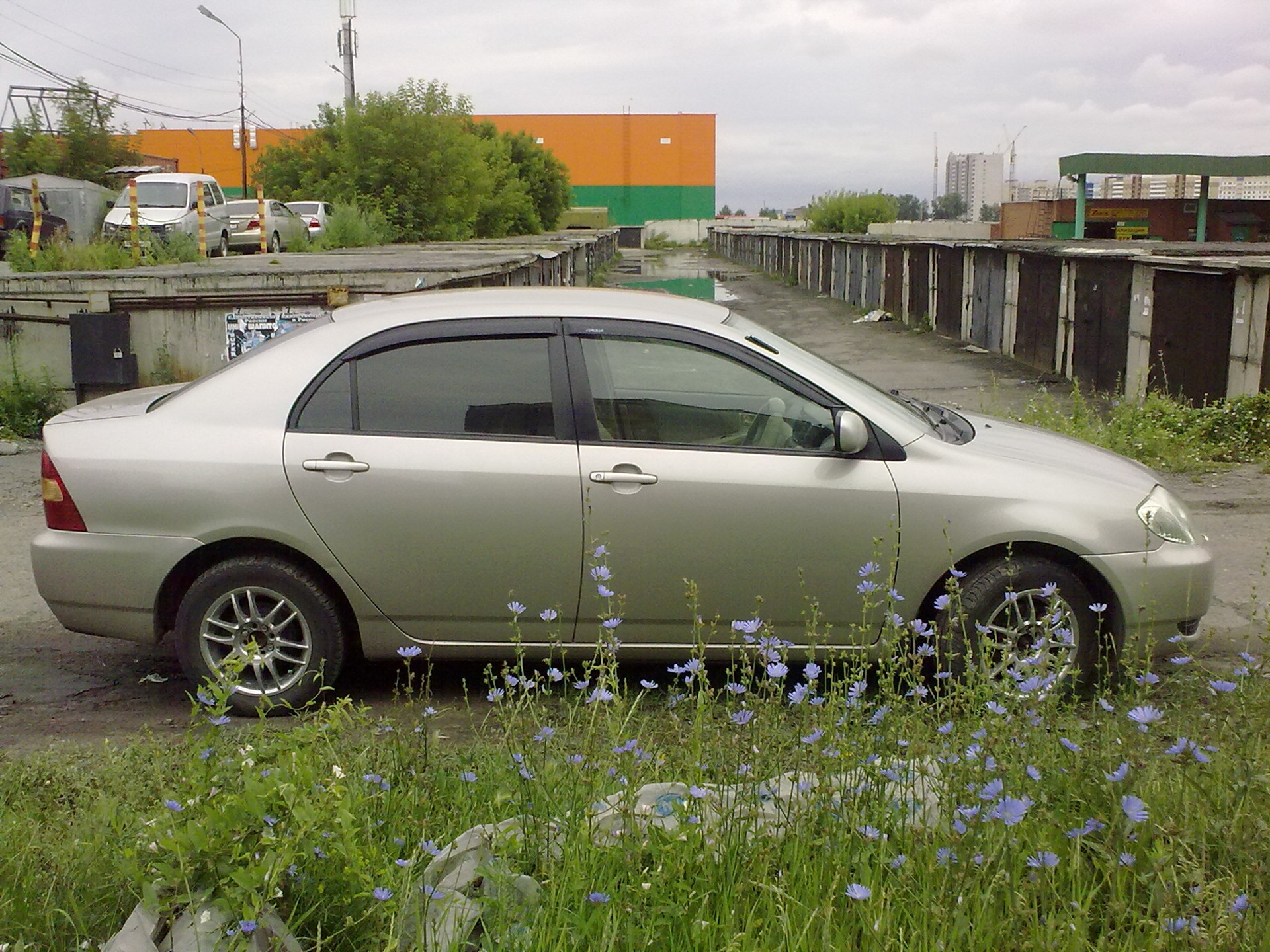    Toyota Corolla 05 2001 