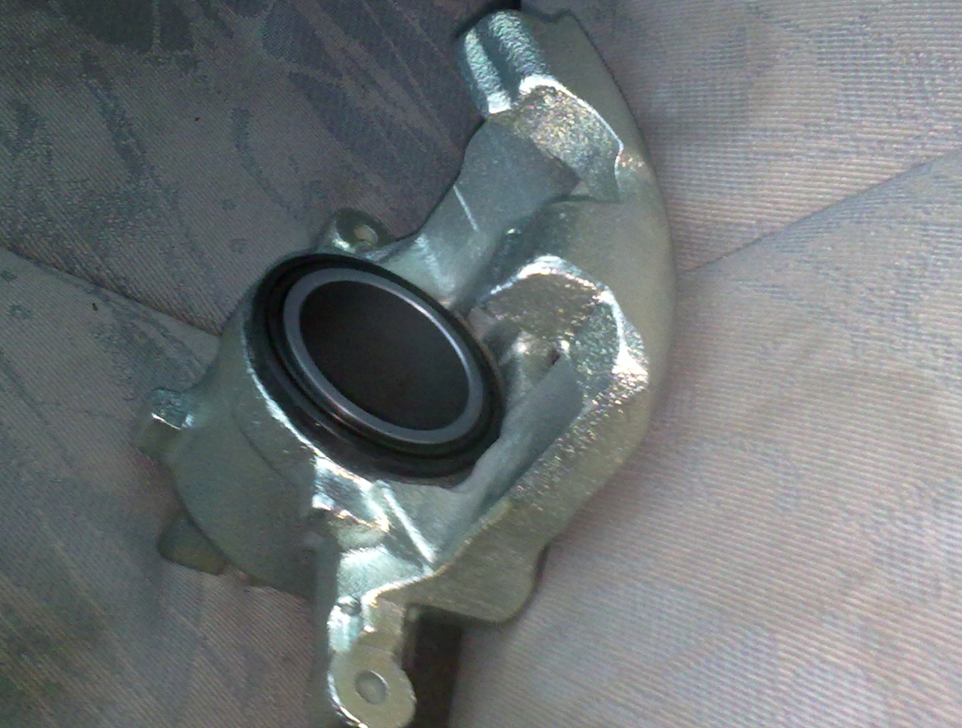 Поломка выжимного на правом суппорте — Nissan Almera II (N16), 1,5 л ...