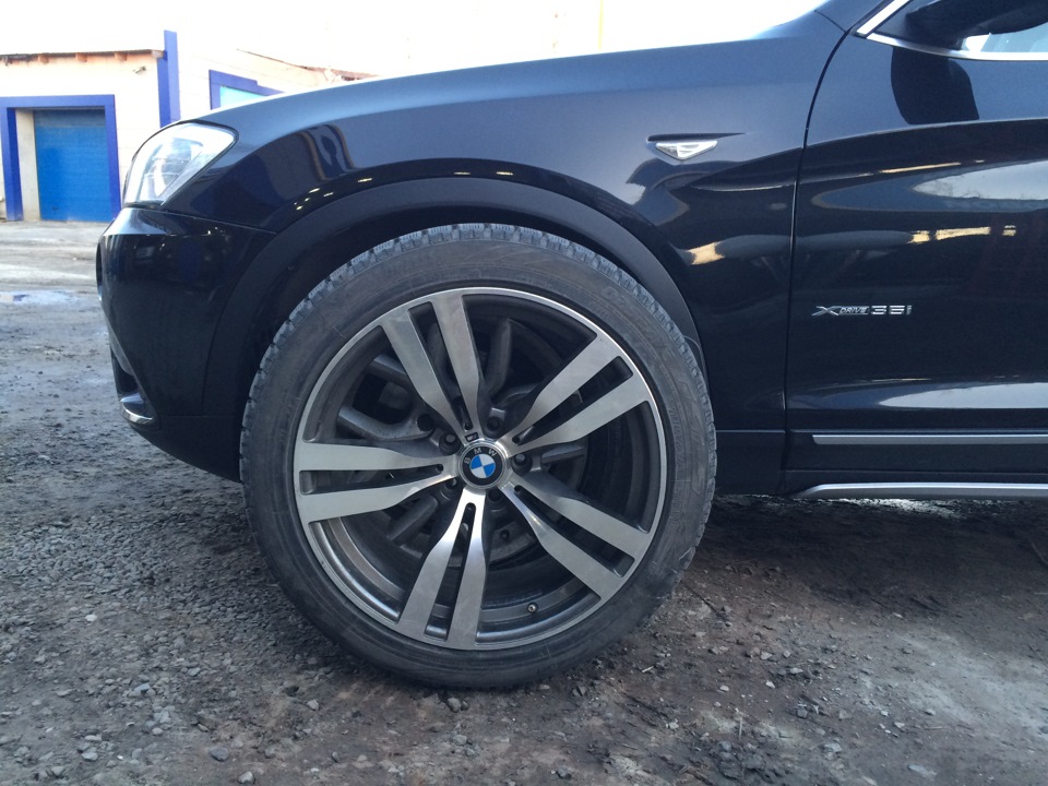 25 диски. BMW x3 r20. X3 f25 r20. X3 f25 диски r20 стиль 666.