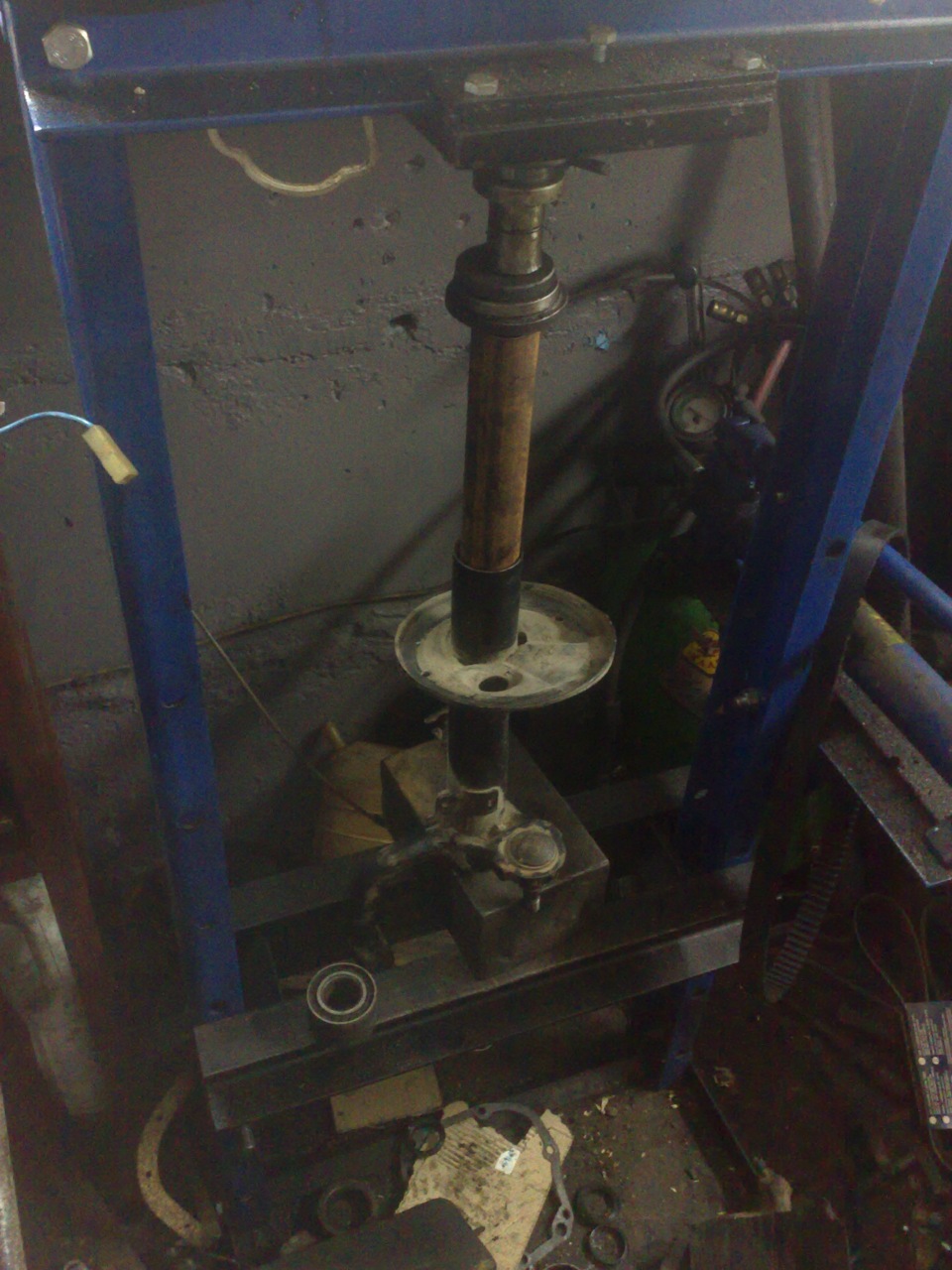 Внедрение картриджей Бильштайн в стойки Суперстрата. — Toyota Sprinter ...