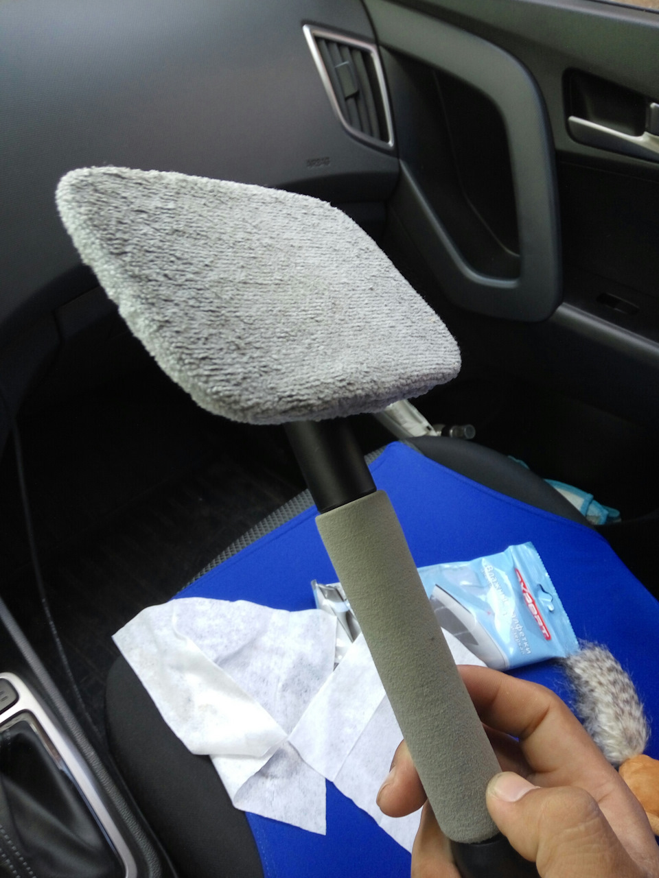 Чистка лобового стекла из внутри — Hyundai Creta (1G), 1,6 л, 2016 года ...