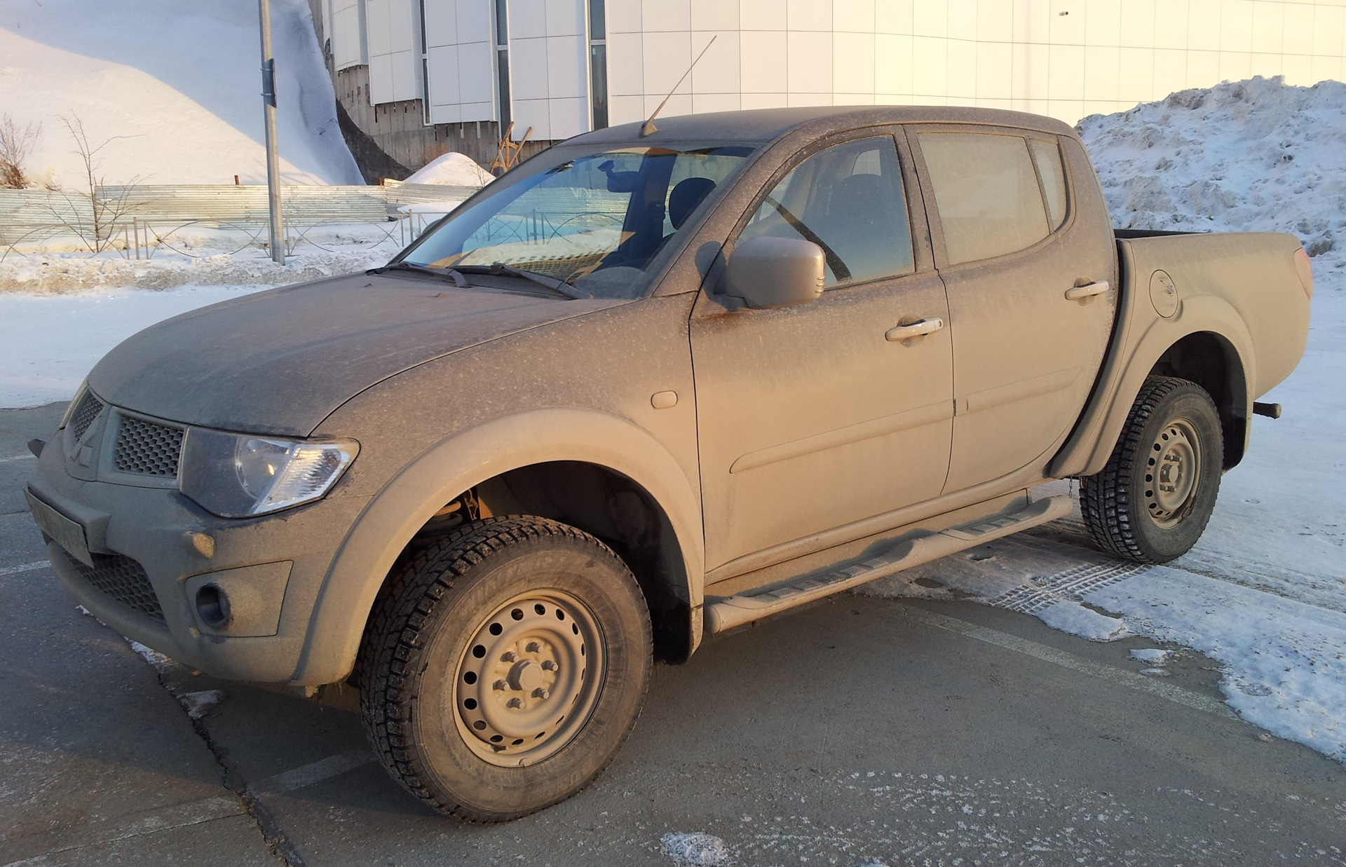 U1102 mitsubishi l200