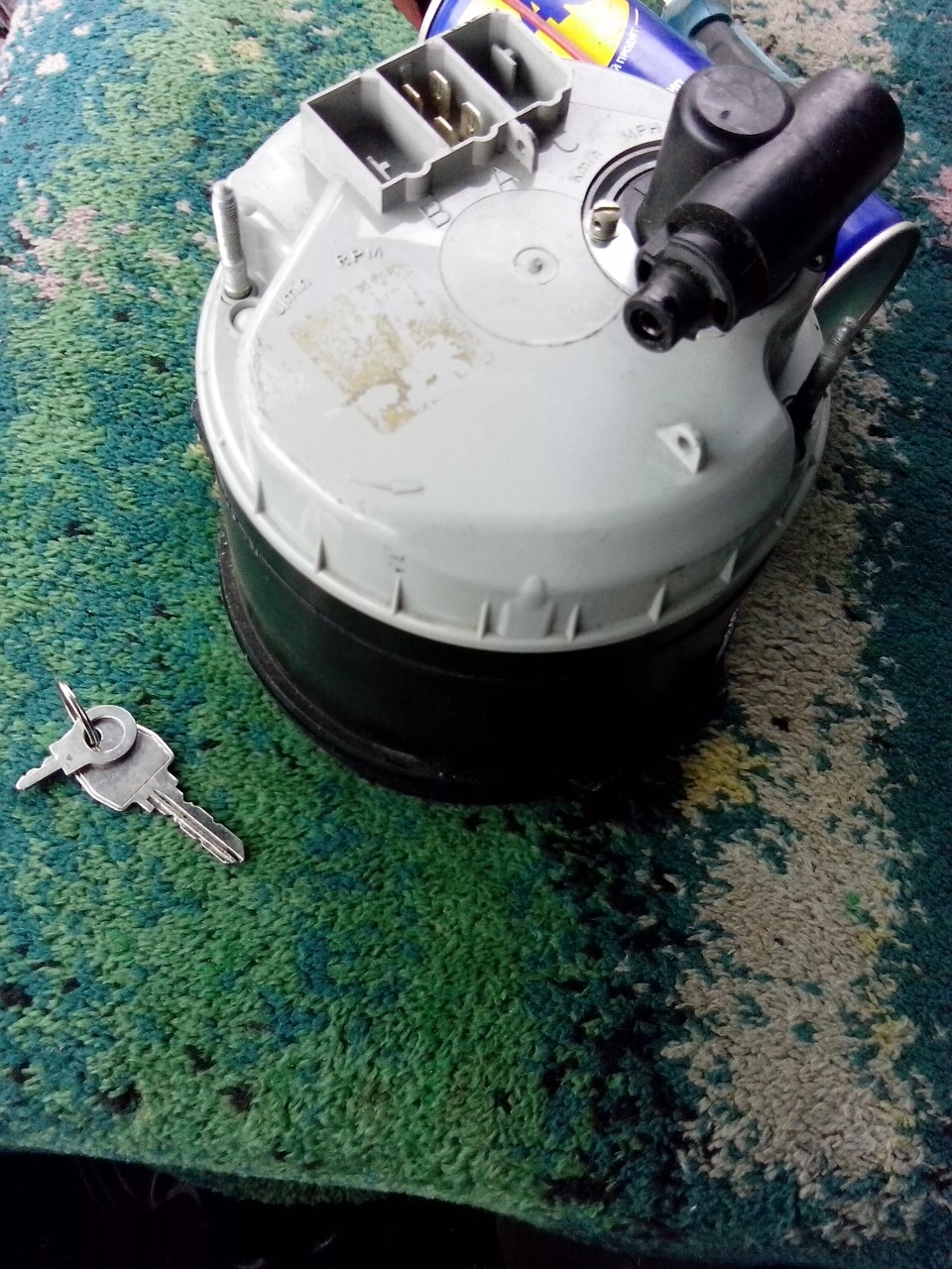 Спидометр: измеряет скорость, но не считает пробег — Mercedes-Benz T2 ...