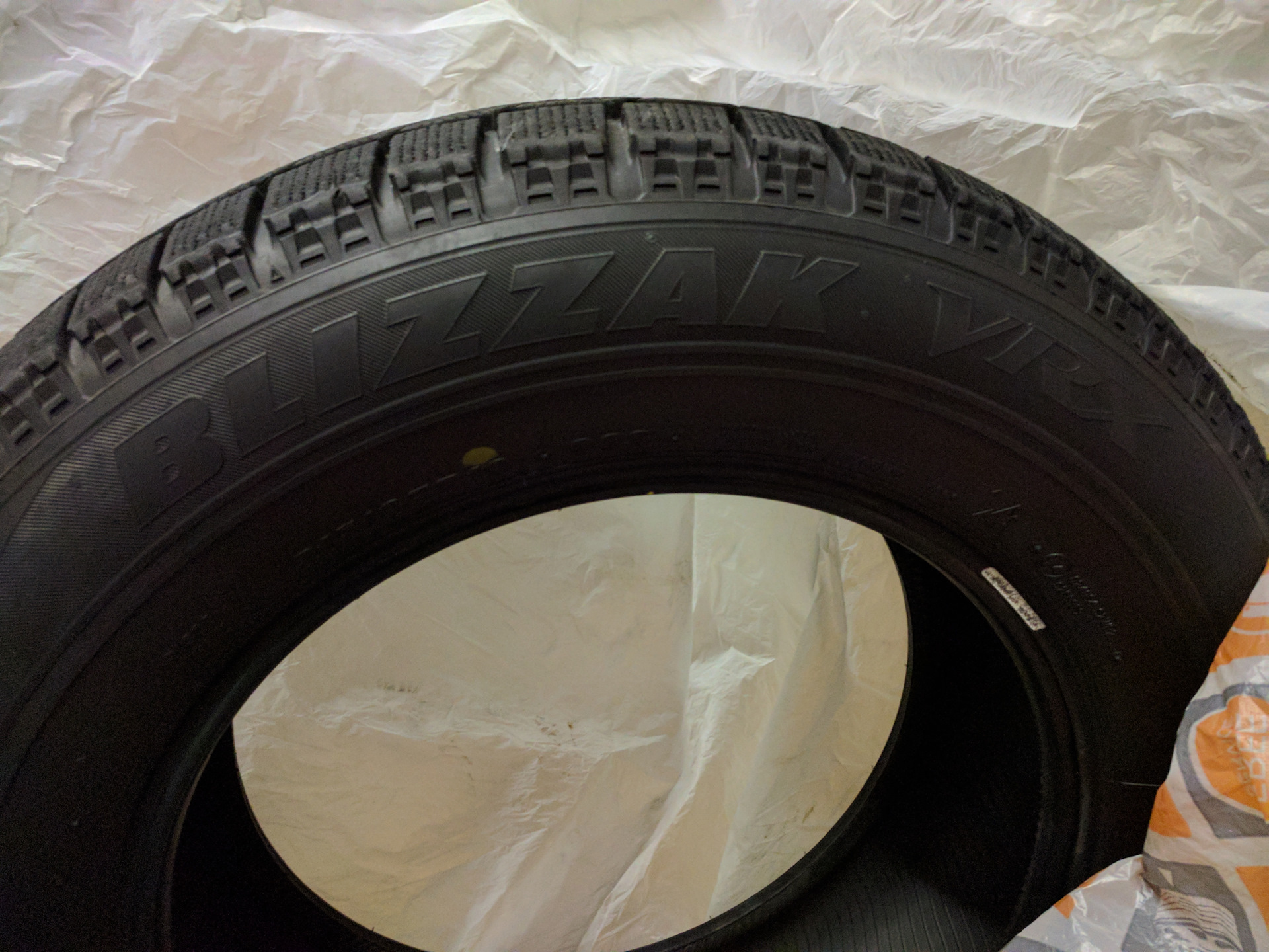 215 65 r16. 215/65/16 S98 Bridgestone VRX. Bridgestone Blizzak VRX 215/65 r16 98s. Бриджстоун 215/65/16 s 98 VRX. R16 215/65 Bridgestone Blizzak VRX.