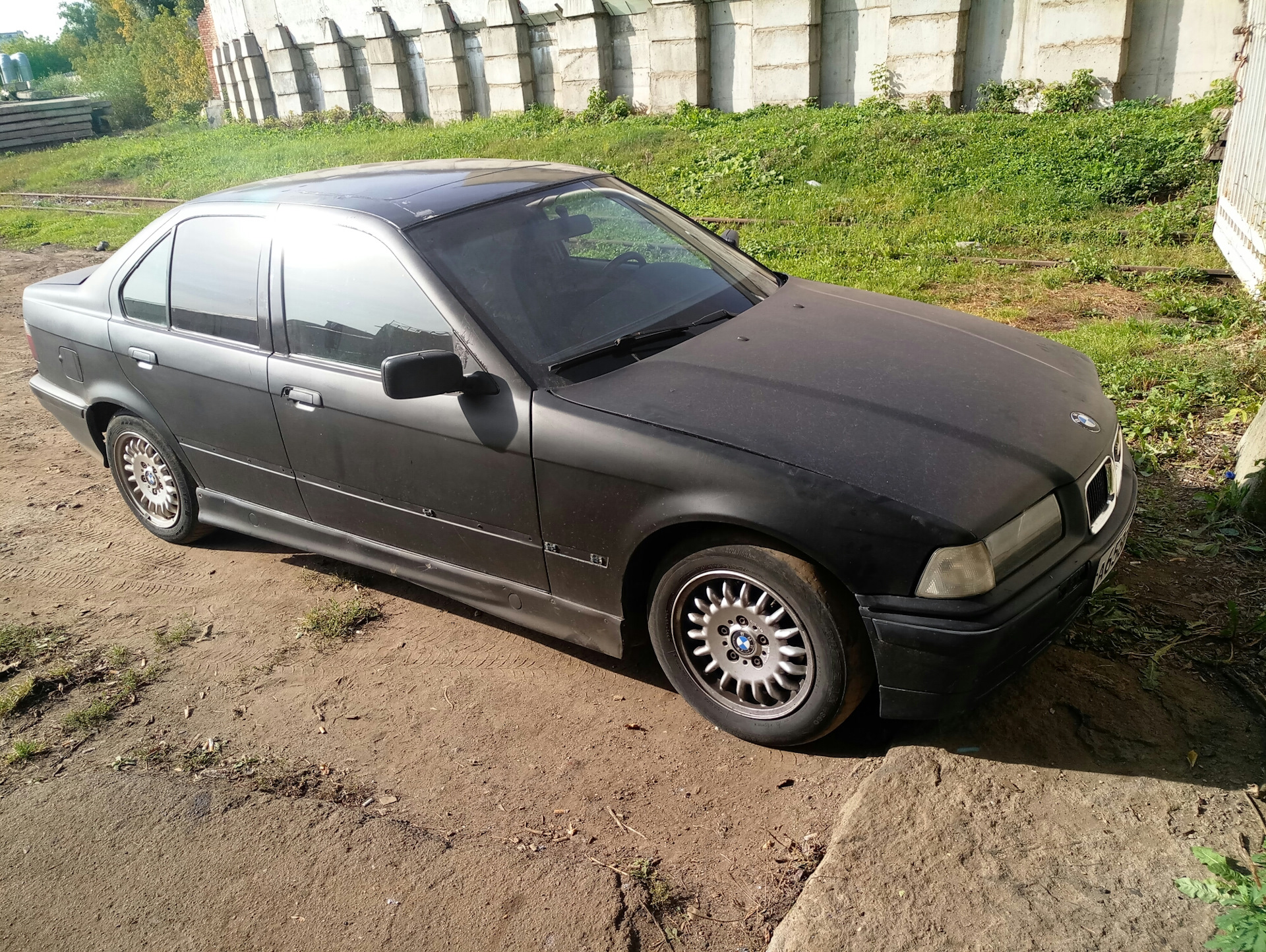 заклинили защелки капота bmw 320 заклинили защелки капота bmw 320