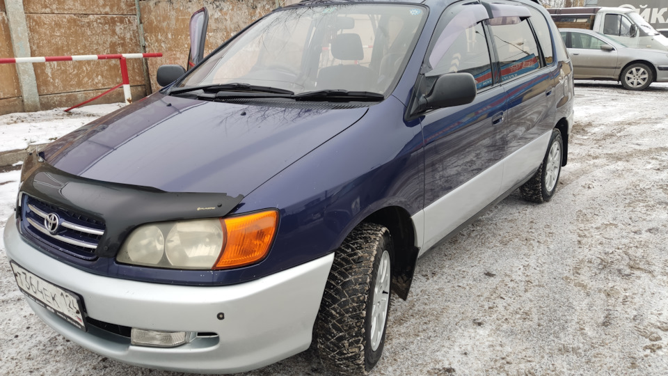 Тойота ипсум фото 1996. Тойота ипсум 2. Toyota ipsum 1996 салон. Тойота ипсум 1996. Toyota ipsum (1996-2001г).