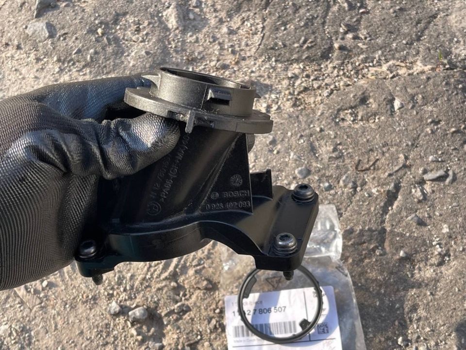 Устраняем течь масла из под крышки маслозаливной горловины BMW X5 E70 3 ...