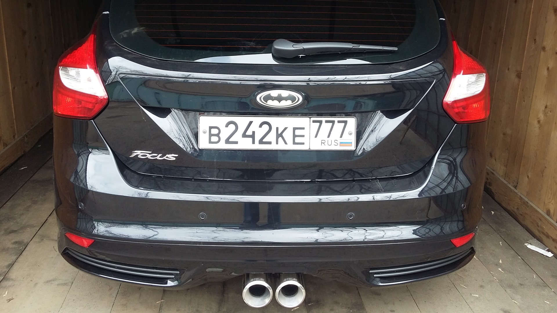 фокус 2 седан выхлоп. Ford focus 3 хэтчбек двойной выхлоп. выхлоп фокус 3. двойной выхлоп ford focus 3. выхлоп фокус 3.