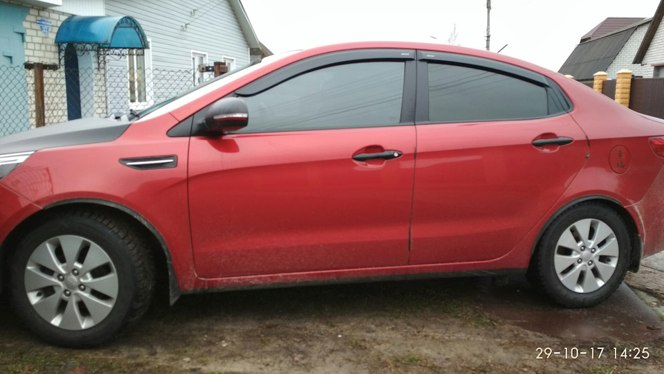 Kia Rio Red хамелеон