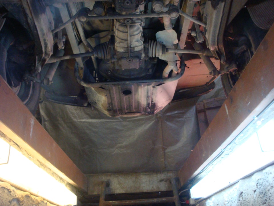 Приятные пустячки 4. Свет в смотровой яме. — ЛуАЗ 969, 1,5 л, 1986 года ...