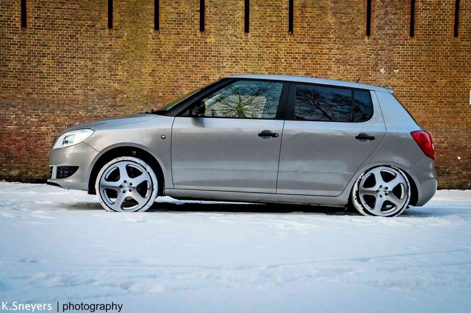 Fabia II на пневме и Rotiform — Skoda Fabia Mk2, 1,2 л, 2011 года ...