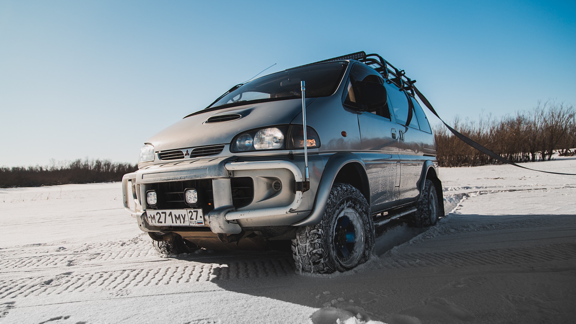 Delica 6. Мицубиси Делика. Мицубиси Делика l400. Делика 6. Мицубиси Делика 4м40.