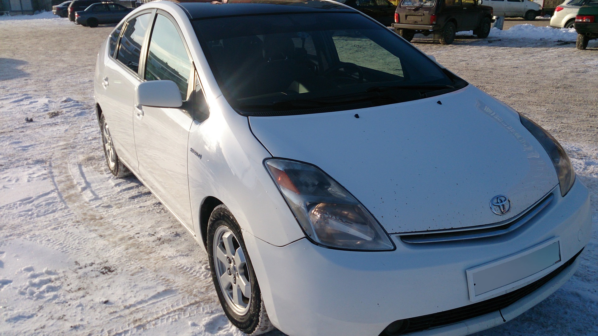 Toyota prius дверь. Toyota prius дверь