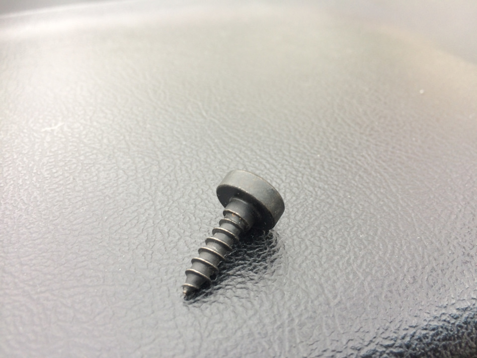 Разбираю Вехи Кросс. После дтп.97 год, черный. — DRIVE2