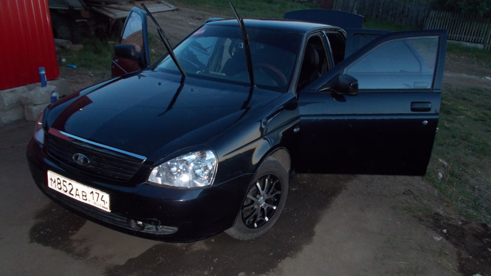 Рассыпался обводной ролик ГРМ((( — Lada Приора седан, 1,6 л, 2007 года ...