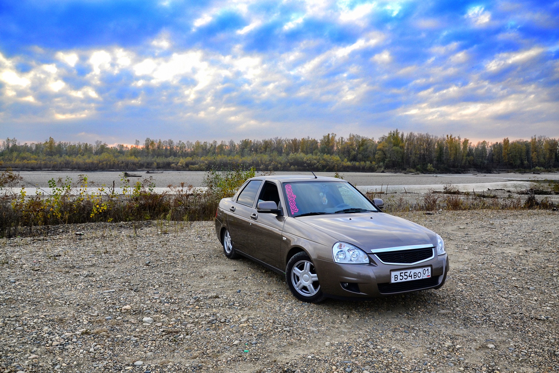 Новая наклейка на лоб — Lada Приора седан, 1,6 л, 2014 года | стайлинг |  DRIVE2