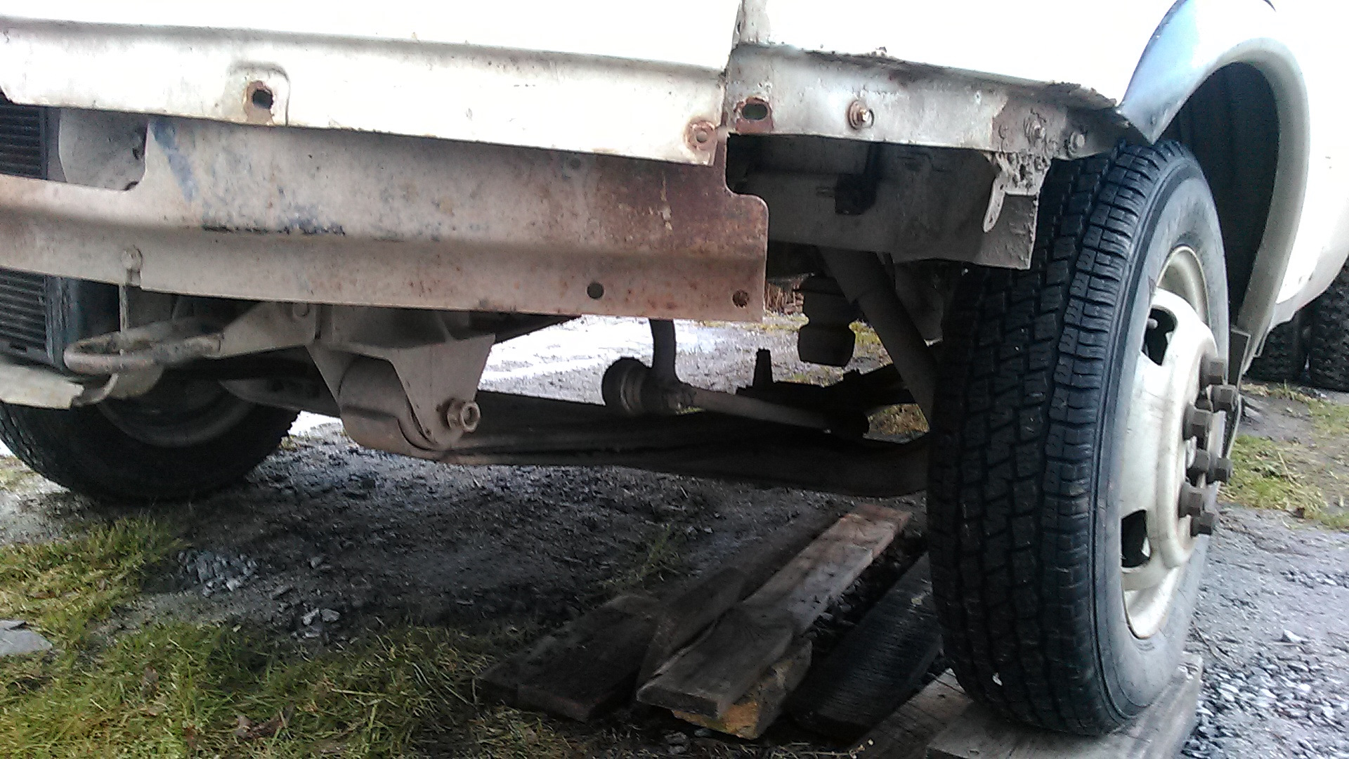 Лопнула рессора газель. Газель 4х4 усиление задних рессор. Рессора газель задняя. Сборка задней рессоры газель 3302. 2 рессоры спереди газели.