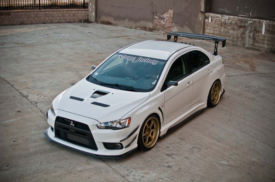 Mitsubishi Lancer EVO 10 CHARGESPEED