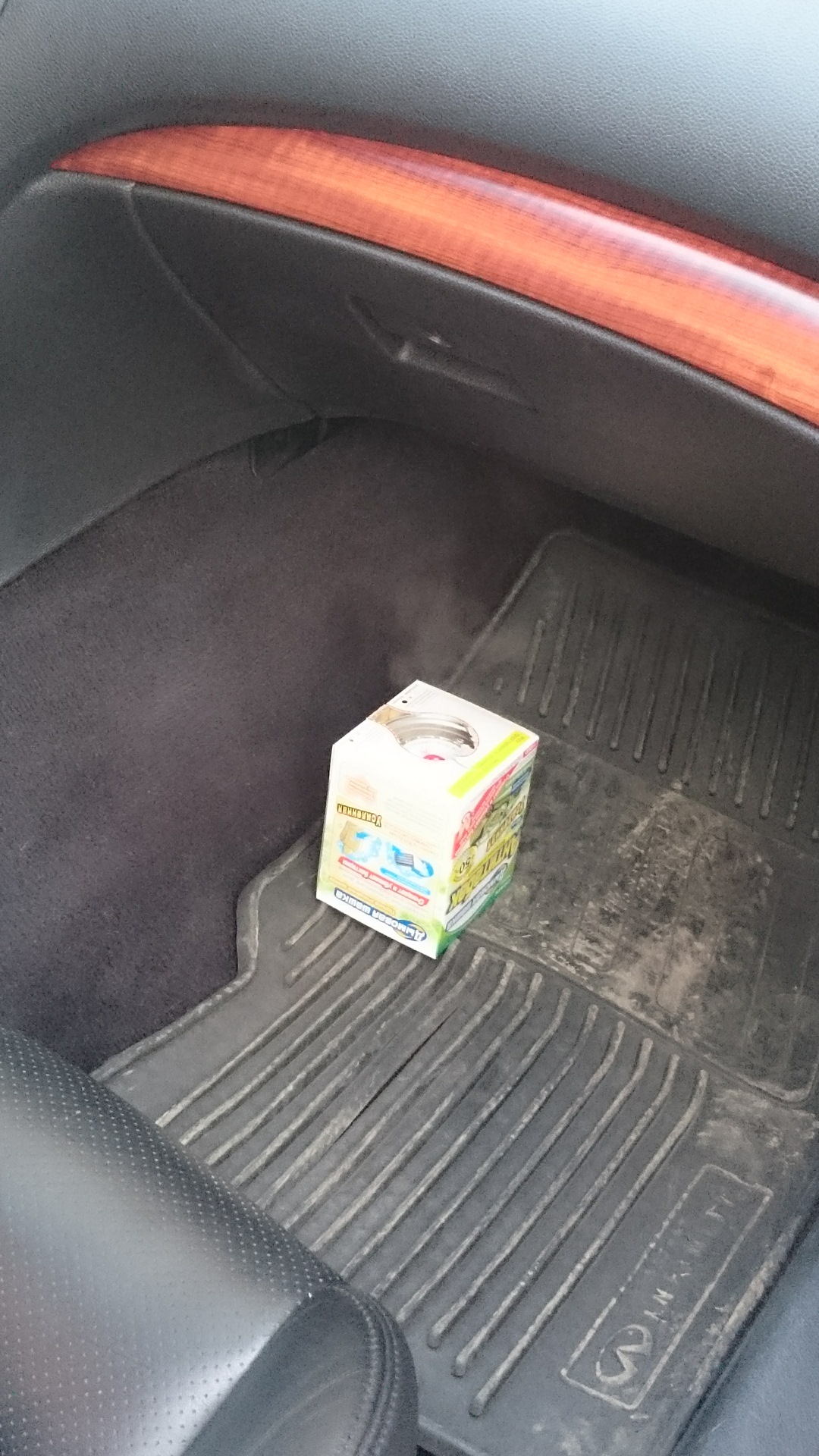 Очистка кондиционера дымовой шашкой Carmate — Infiniti G35 (V36), 3,5 л ...