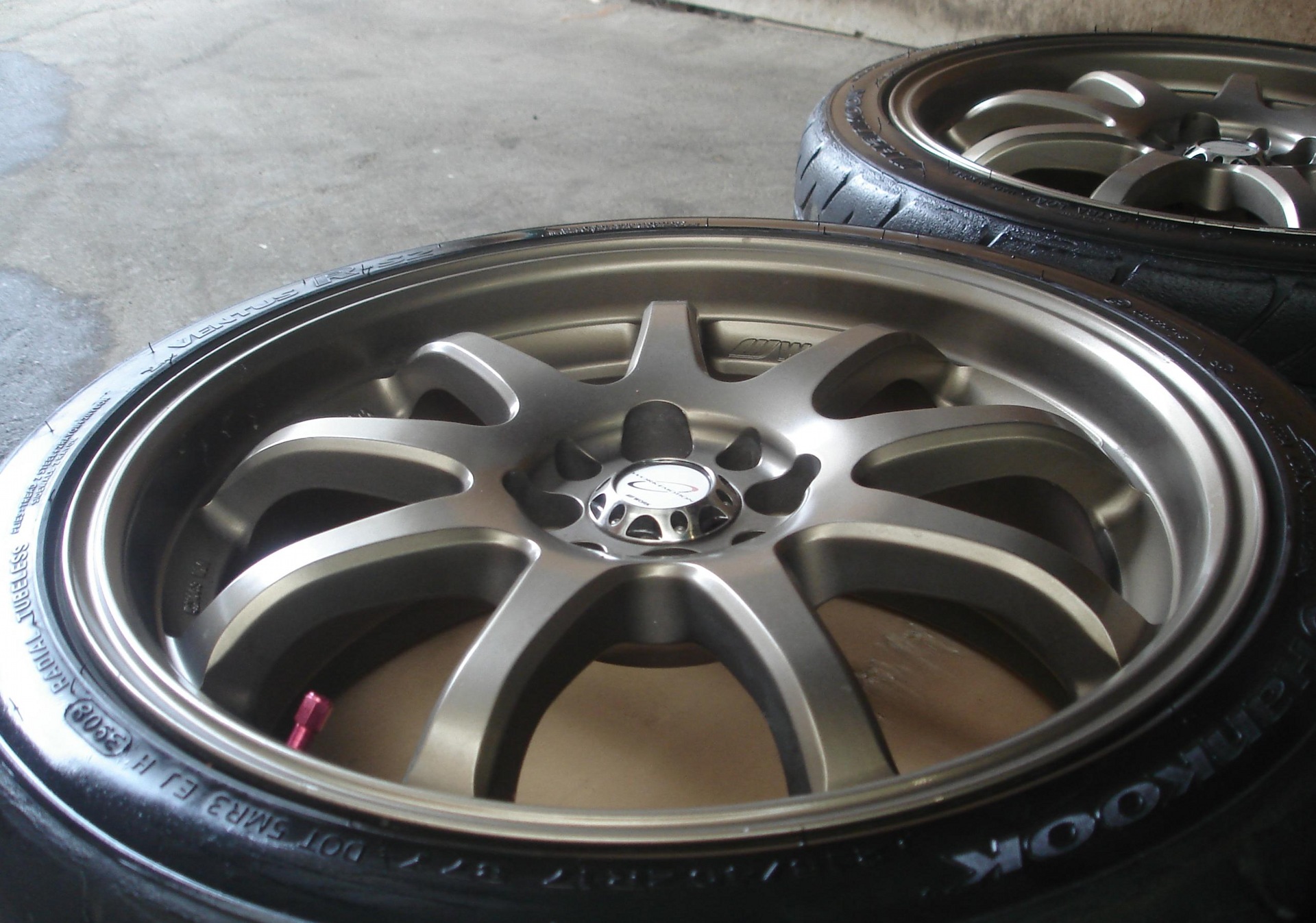 215 40 r17. Диски work emotion xd9. Work emotion xd9 r17. Work emotion xd9 r17 5x100. 215 40 R17 7.5j.