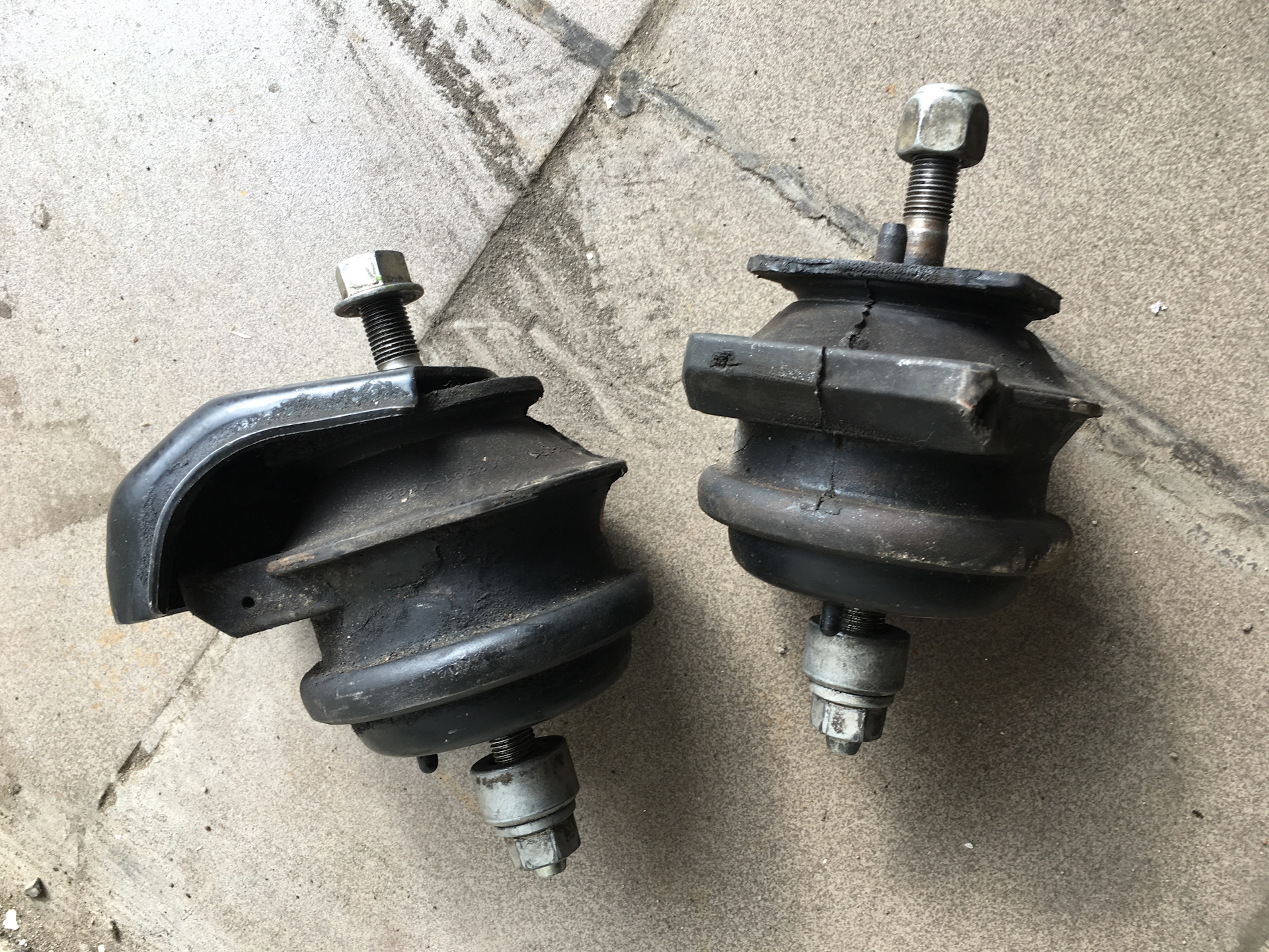 Артикул подушки двс 1jz-ge. Подушка двигателя toyota crown. Подушка двигателя toyota 2c. Подушка двс 1jz gte. Подушка двигателя 1g fe.