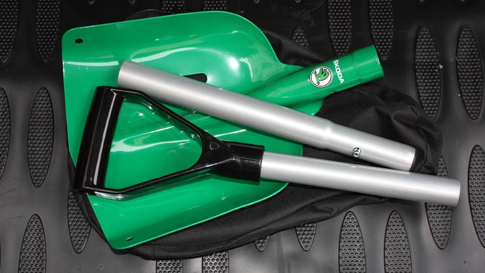 5l0099320. лопата шкода. лопата skoda. лопата skoda. 5l0099320 лопата для снега skoda.