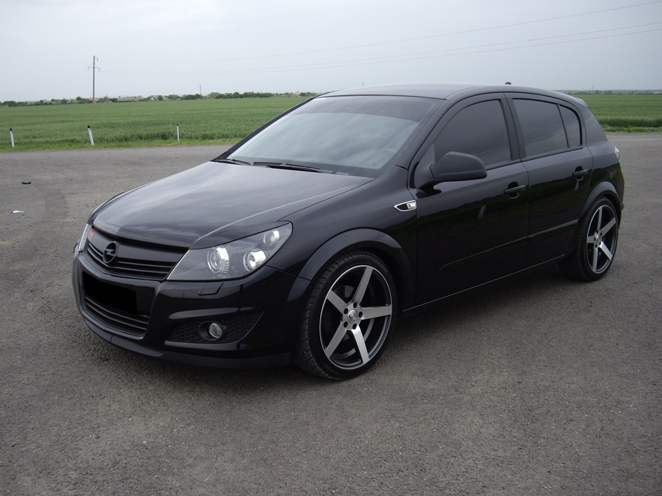 Opel Astra h 2007 черная