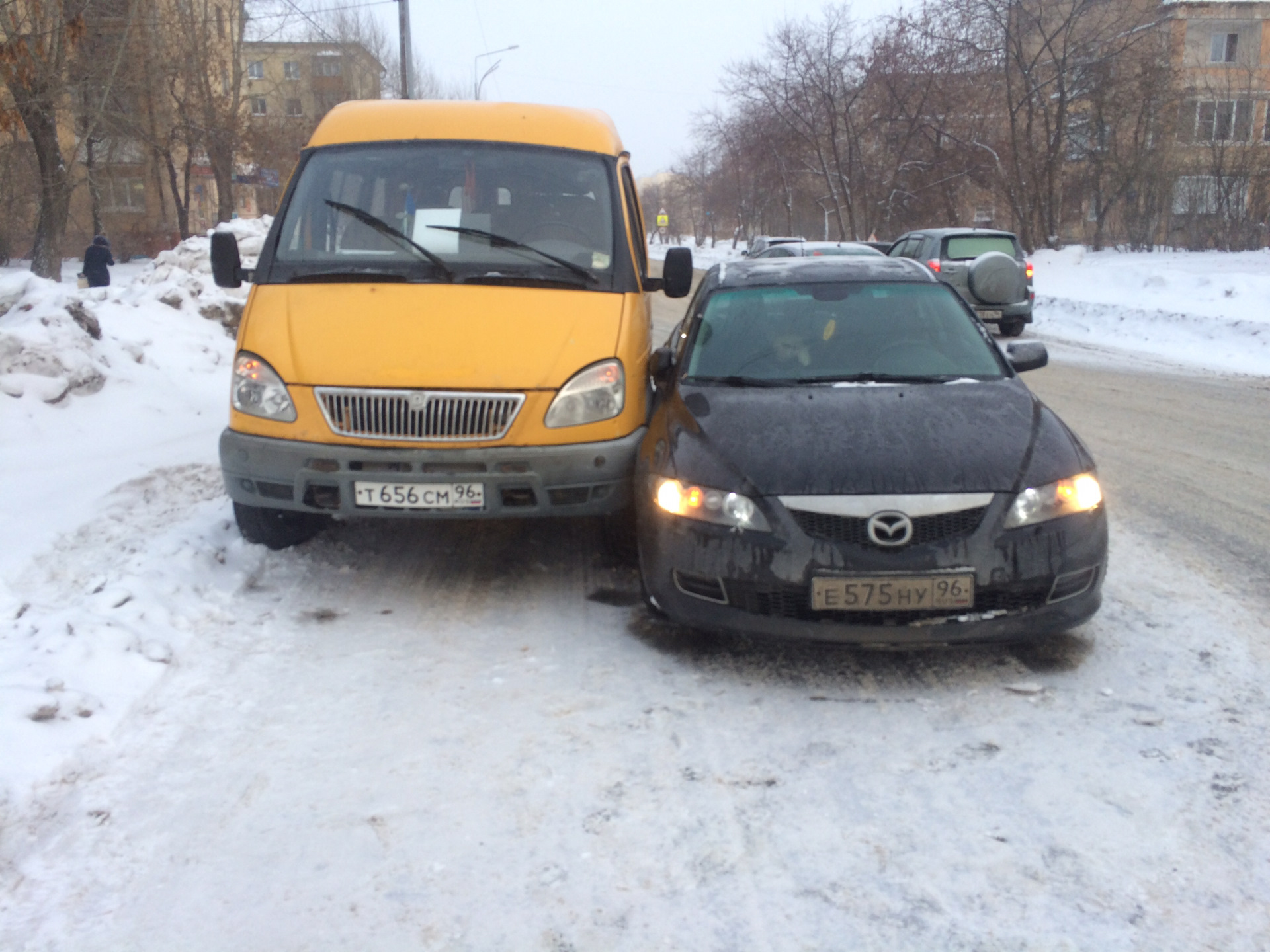 Неудача или посвящение в водители… — Mazda 6 (1G) GG, 2 л, 2006 года | ДТП  | DRIVE2