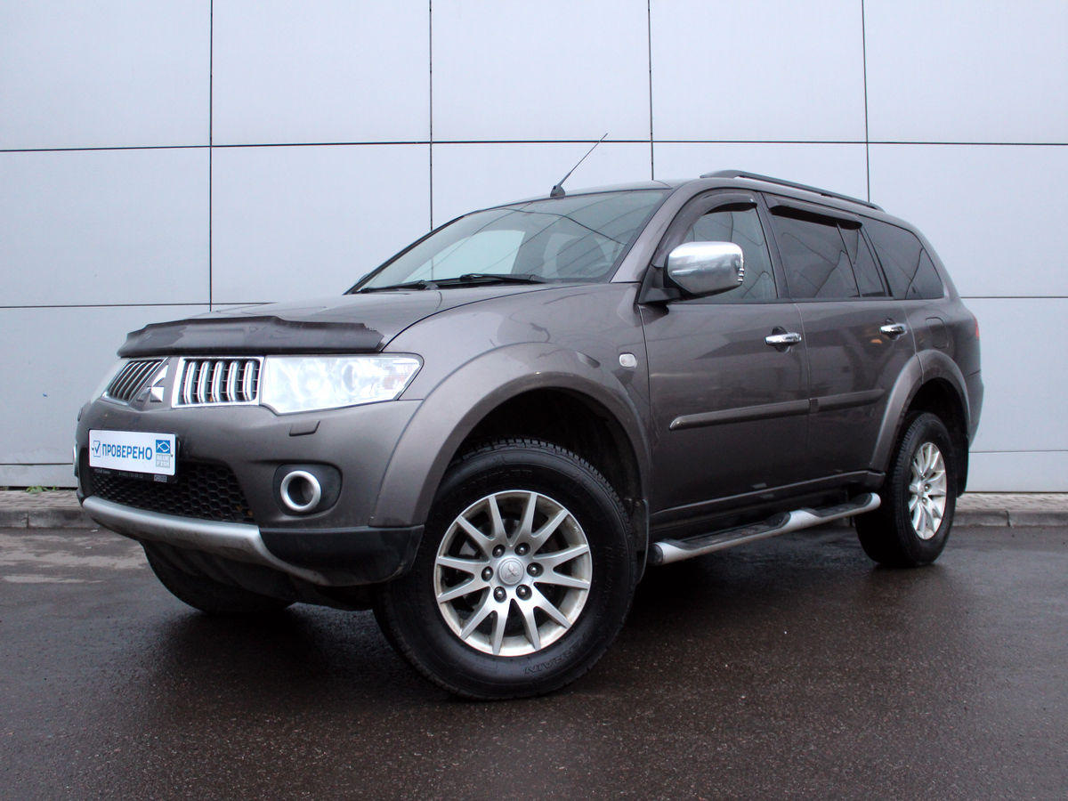 Мицубиси паджеро спорт 2 купить. Mitsubishi Pajero Sport 2.5 2003.