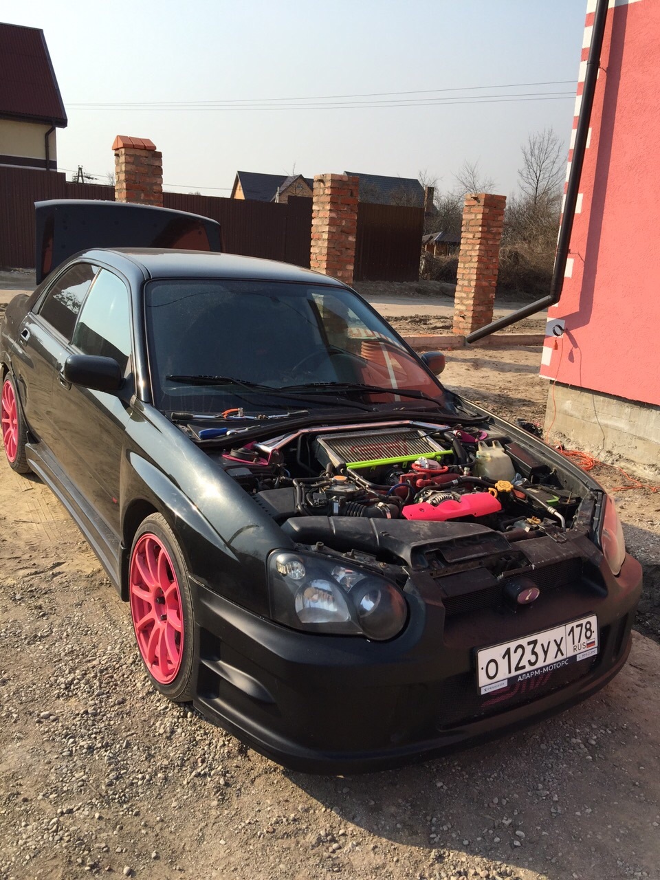 Подкапотка Субару Импреза WRX STI