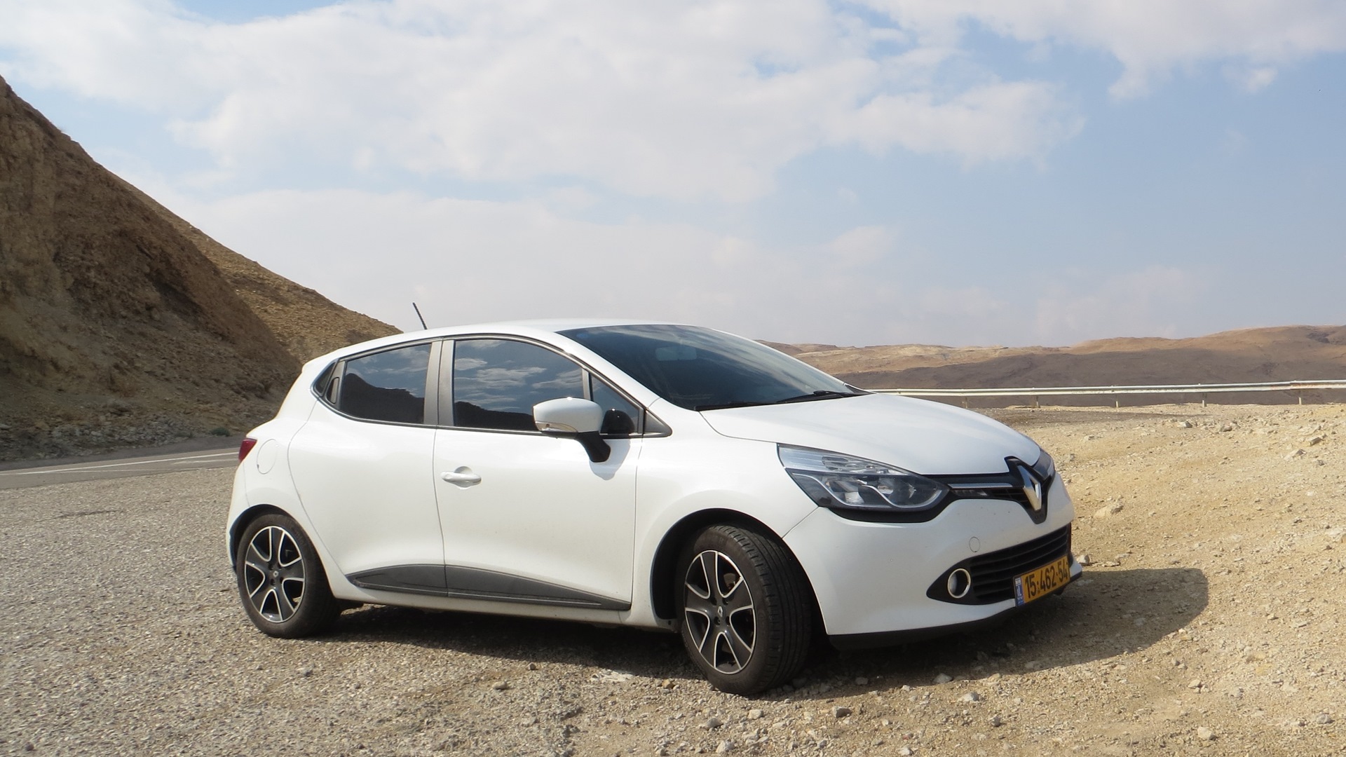 Renault Clio IV 1.2 бензиновый 2013 | Белый - белый на DRIVE2