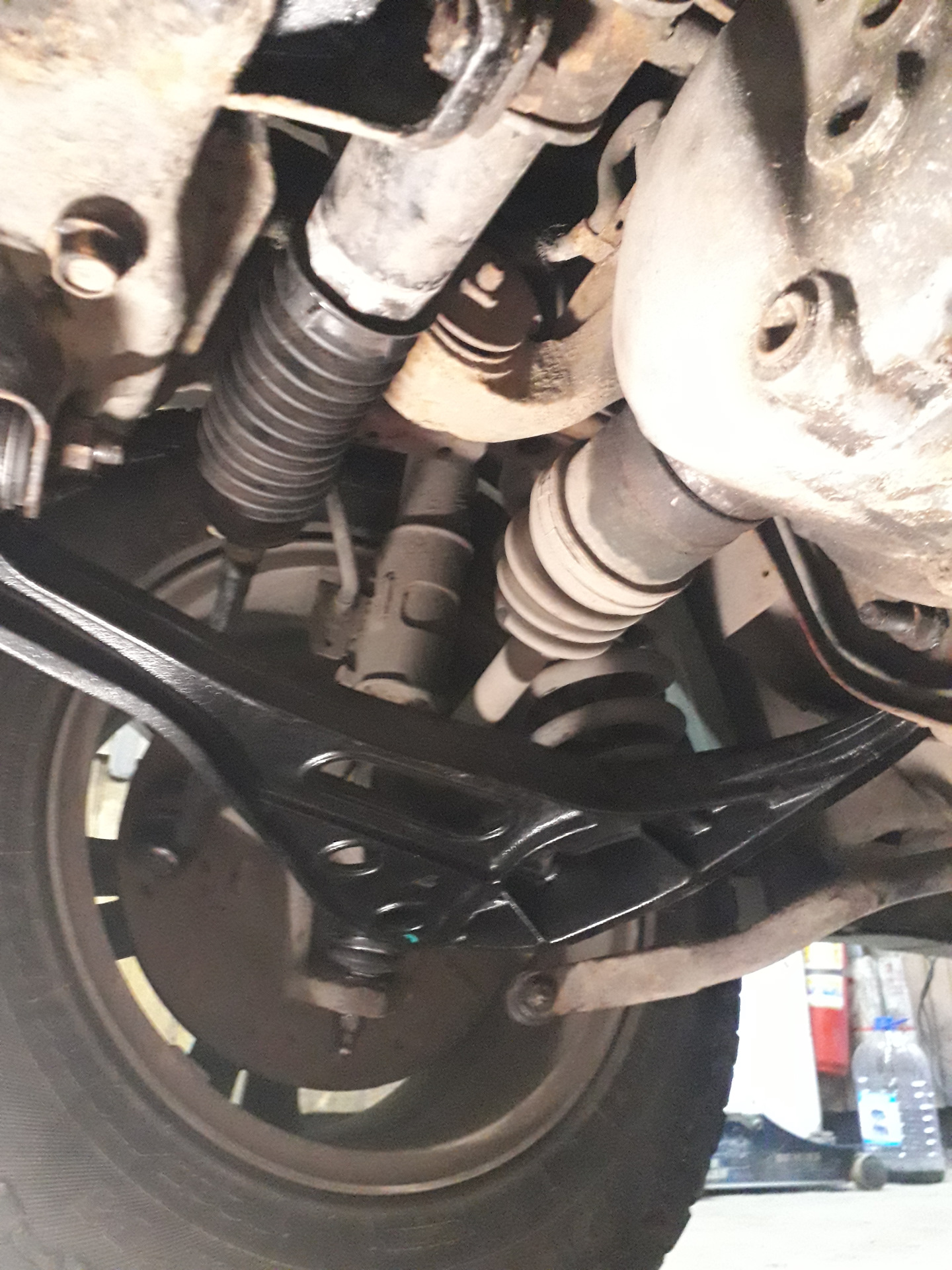 Замена правого нижнего рычага и рулевых тяг и наконечников. — Suzuki ...